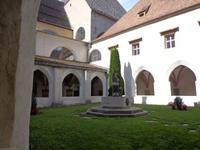 Der Kreuzgang des Klosters