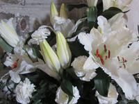 Blumenpracht in San Frediano vor dem Altar der Heiligen Zita