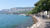 Gardasee (Promenade in Garda)