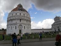 Pisa am Platz der Wunder, Baptisterium