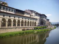 Blick vom Ponte Vecchio