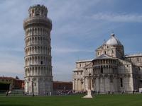 Schiefer Turm und Dom