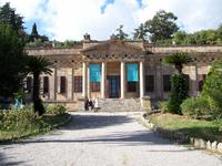 Eingangsgebäude Villa San Martino