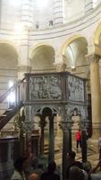 im Baptisterum Pisa