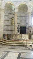 im Baptisterum Pisa