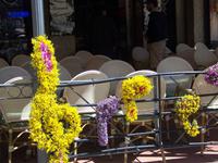 -läßt man sich etwas einfallen.