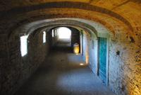Tunnelgang entlang der Stadtmauer in Castellina in Chianti
