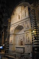 Piccolomini-Altar im Dom von Siena