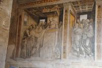 Fresken im Innenhof des Rathauses San Gimignano