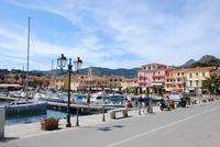 Hafen von Porto Azzurro