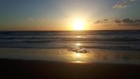 Sonnenuntergang am Hotelstrand 