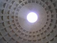 ... im Pantheon (Kuppel) ...