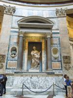 075 Pantheon