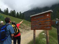 083 Wanderung zu den Saent-Wasserfällen