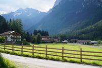 vom Hotelzimmer in die Berge