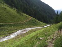 085 Wanderung zu den Saent-Wasserfällen