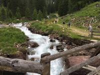 088 Wanderung zu den Saent-Wasserfällen
