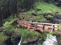 099 Wanderung zu den Saent-Wasserfällen