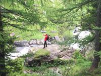 119 Wanderung zu den Saent-Wasserfällen