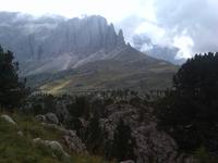 Die Hütte ist noch weit in der Ferne. 