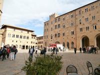 Volterra Piazza Dei Priori