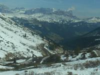Dolomiten-Rundfahrt (Fahrt vom Pordoi-Joch ins Buchensteintal)