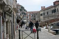 oder auf schmalen Wegen