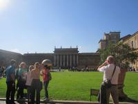 Weitläufiger Innenhof