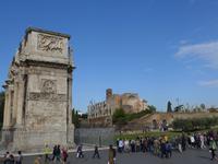 Konstantinbogen mit Blick auf die Kaiserforen