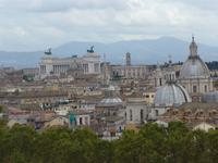 Blick von Oben (Engelsburg) auf  Kapitolshügel u. Innenstadt