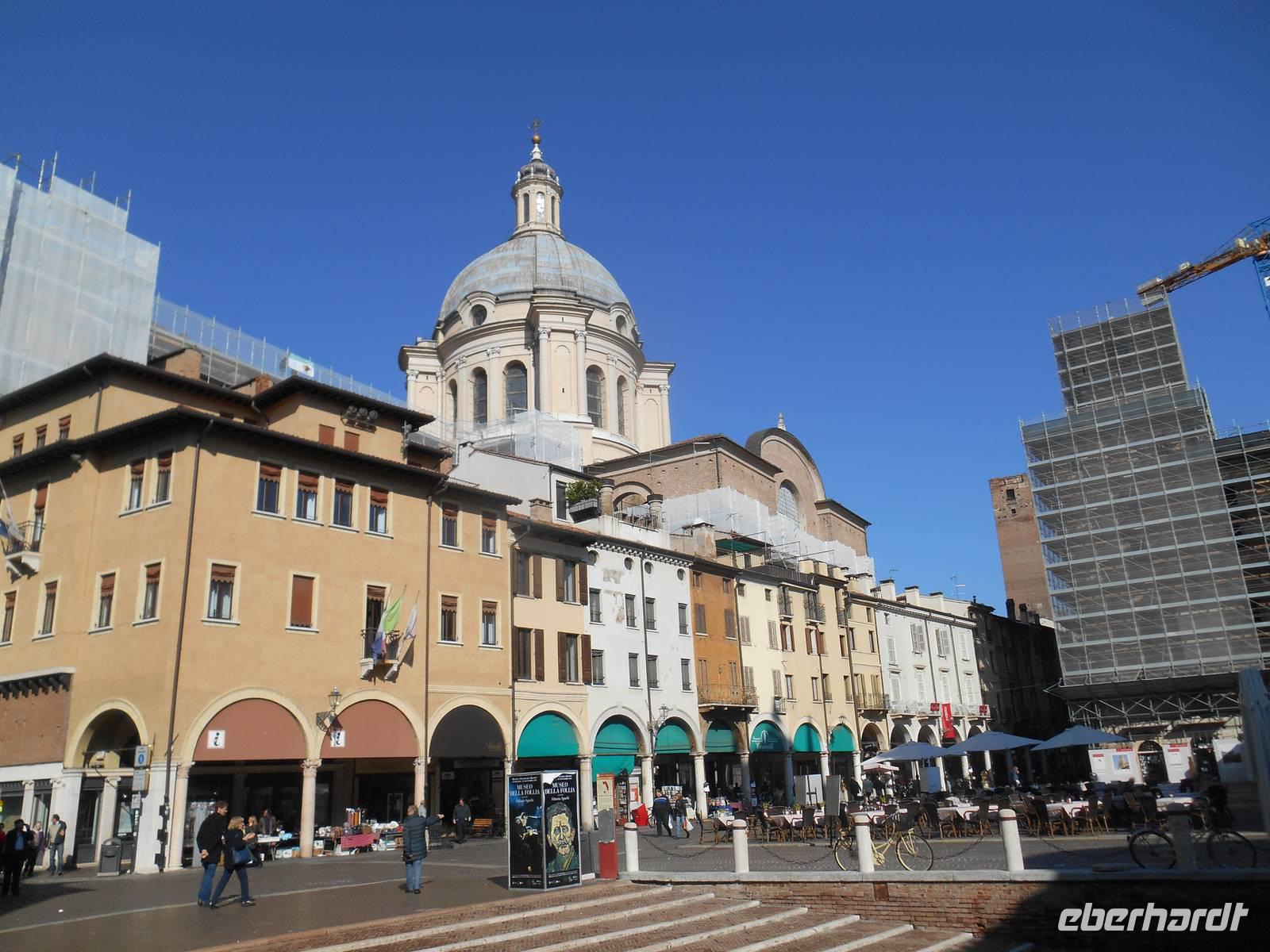 Mantua (Piazza delle Erbe)