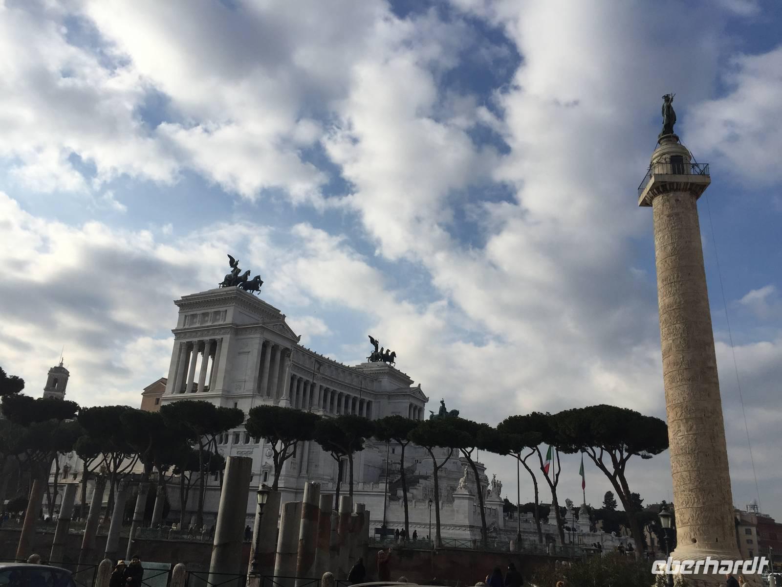 026 Trajanssäule und Nationaldenkmal