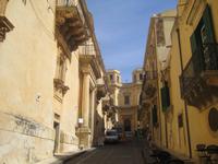 Straße zum Nikolaus-Palast 