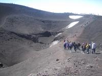 Schneereste im Krater 