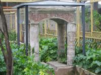 Garten mit Wasserspiel 