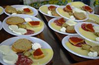 Der Pizzateig geht - die Vorspeisen kommen