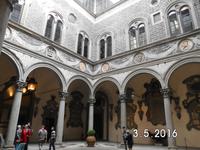  31 Innenhof des Palazzo Medici-Ricordi