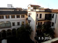  33 Blick in den Innenhof unsres Hotels