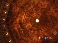  50 Kuppel des Battisterio