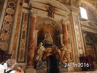 Marmorschmuck in der Peterskirche 