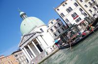 Auf dem Canal Grande in Venedig mit dem Wassertaxi