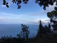 Blick auf das azurblaue Meer