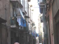 Die Wäsche hängt draußen in Neapel