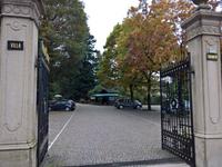 Ein- und Ausgang zur Villa Taranto.