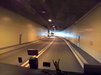 Tunnelfahrt durch den San Bernadino.