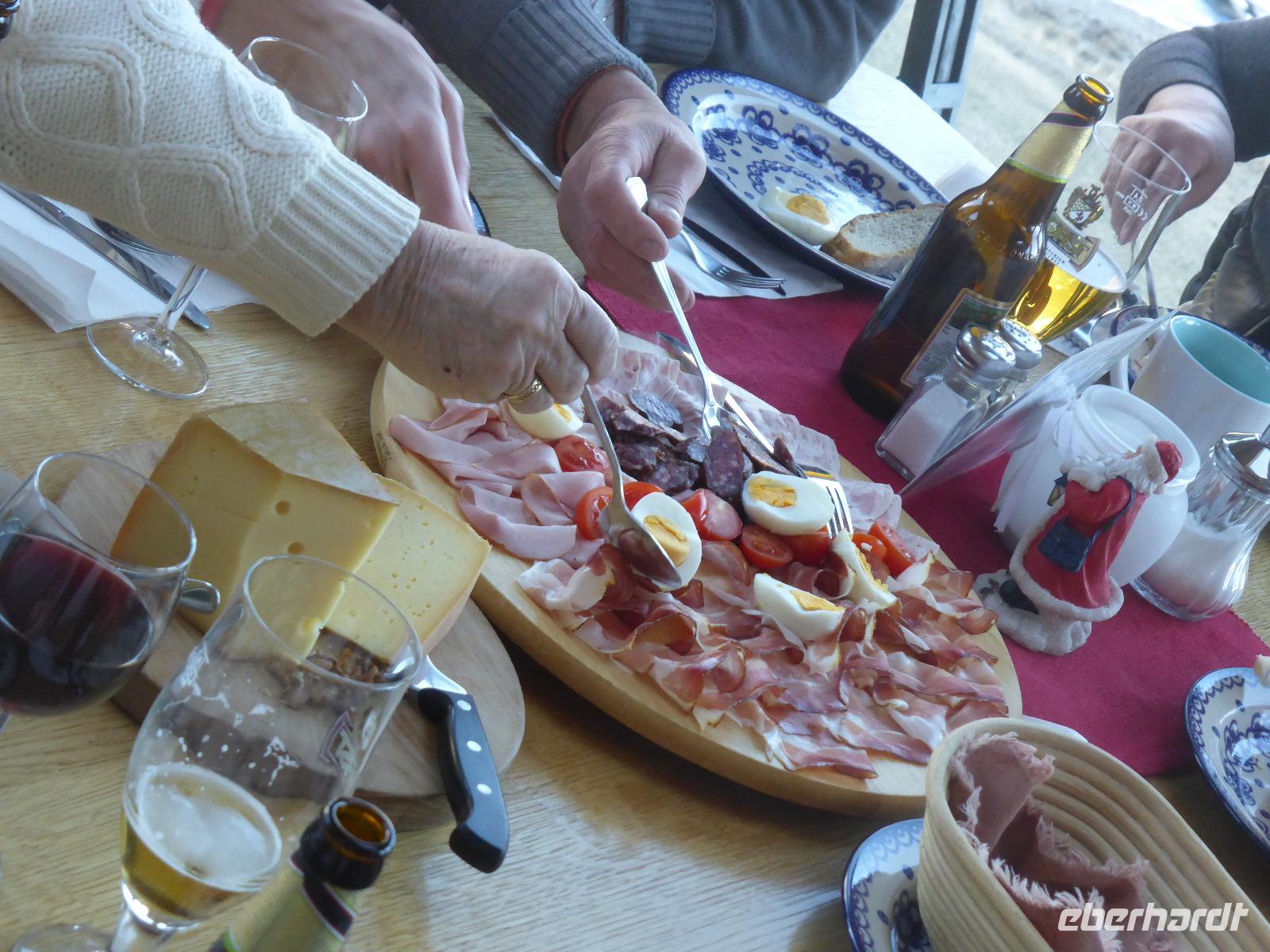 deftige Jause im Giernhof