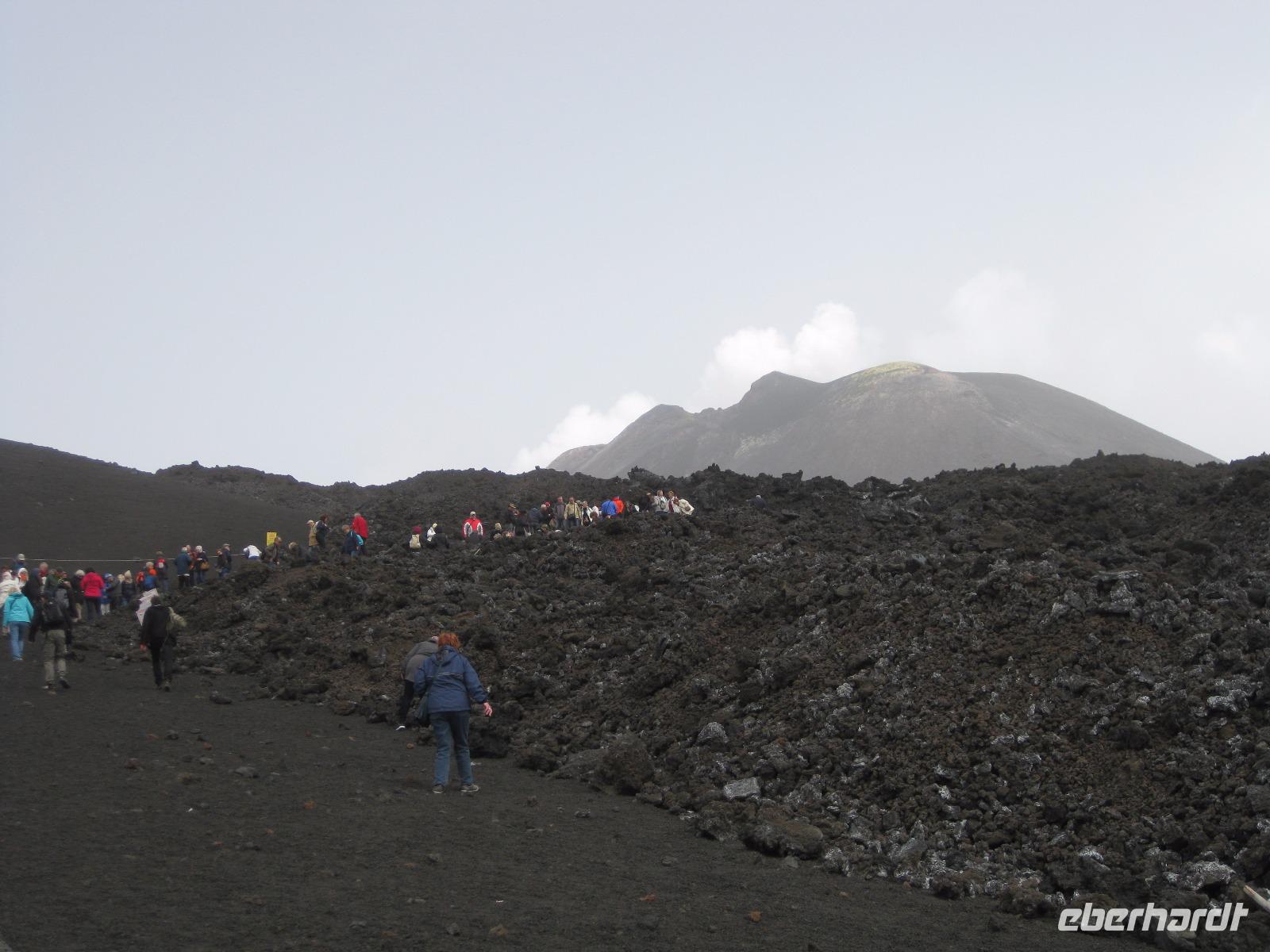 Auf dem Ätna - neue Lava