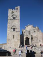 Erice - Die Kirche La Matrice mit dem Campanile  
