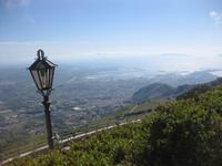 Panoramablick von Erice in Richtung Salinen und Meer