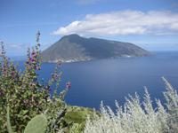 Lipari - Inselrundfahrt - Ausblick zur Insel Salina 